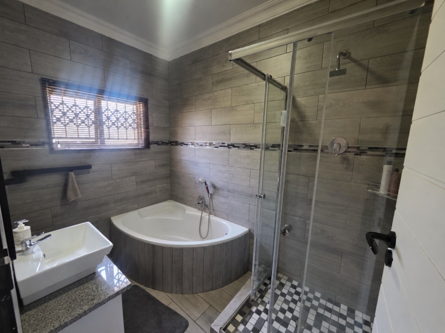 3 Bedroom Property for Sale in Bayswater Free State